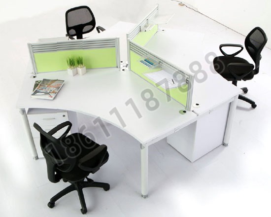 點(diǎn)擊查看商品:屏風(fēng)桌